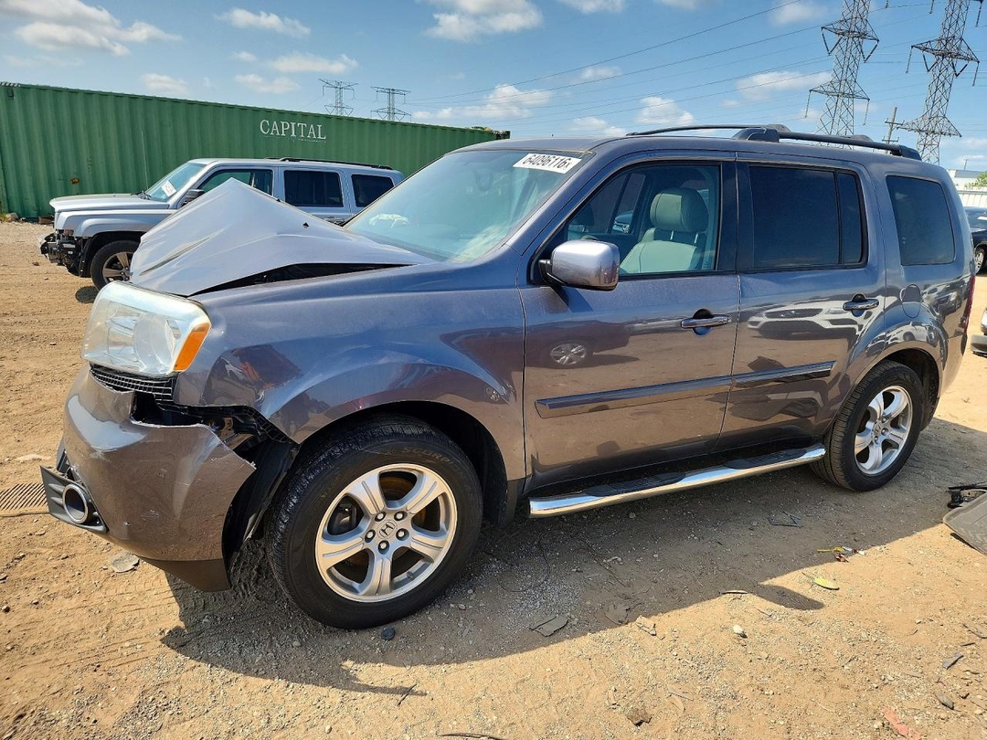 Вид 2015 HONDA PILOT EXL, угол 1