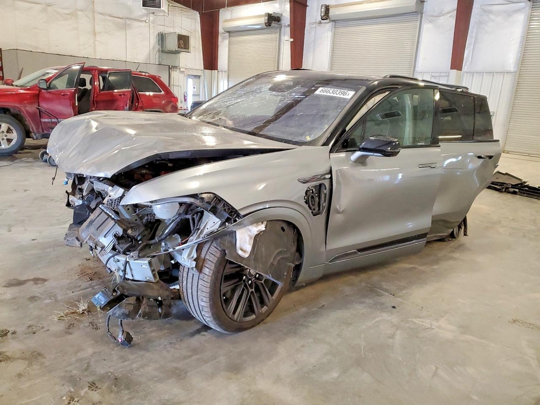 Вид 2026 CADILLAC VISTIQ PLATINUM, угол 1