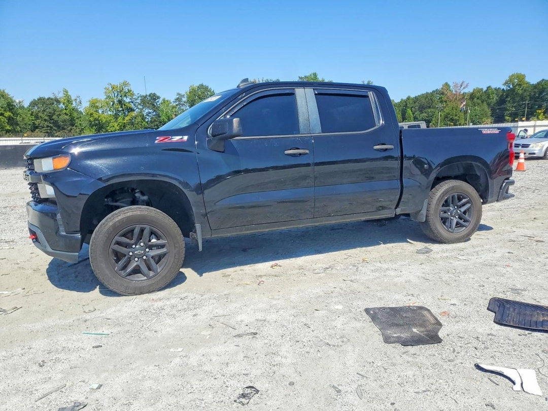 منظر 2019 CHEVROLET SILVERADO K1500 TRAIL BOSS CUSTOM، زاوية 1