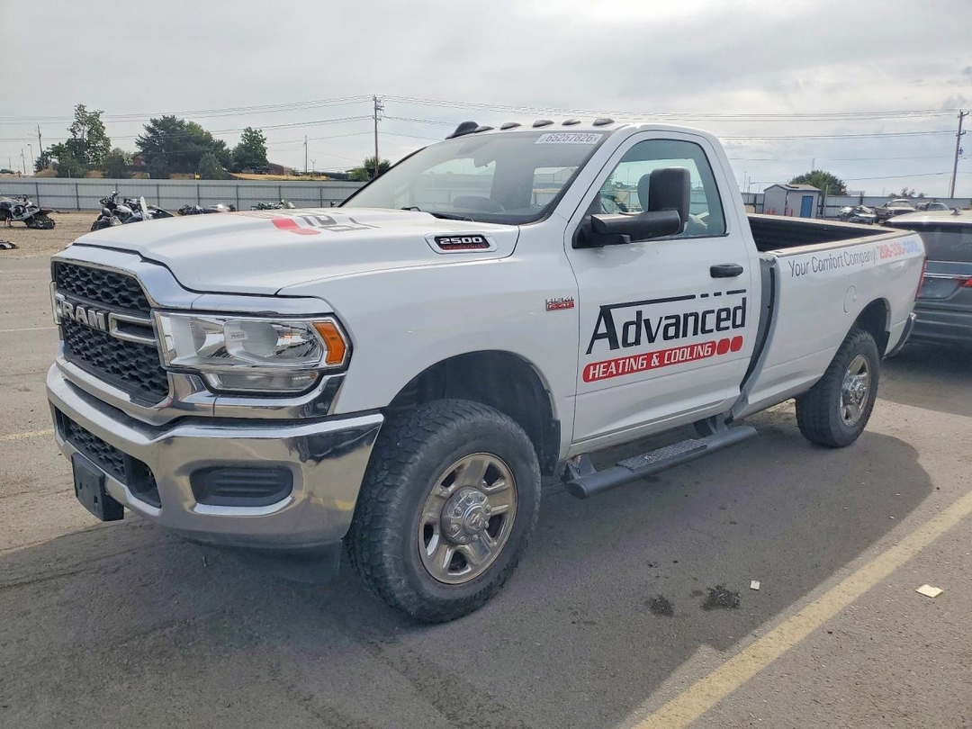 Vista de 2021 RAM 2500 TRADESMAN, ángulo 1