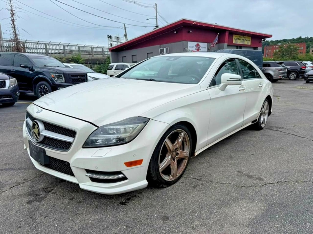 Вид 2014 MERCEDES-BENZ CLS 550 4MATIC, угол 1