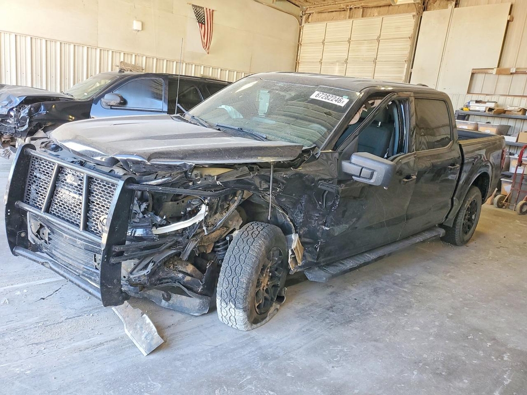 Vue de 2025 FORD F150 XLT, angle 1