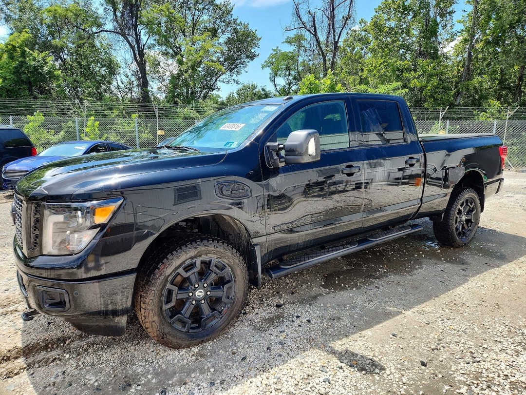 منظر 2019 NISSAN TITAN XD SV، زاوية 1