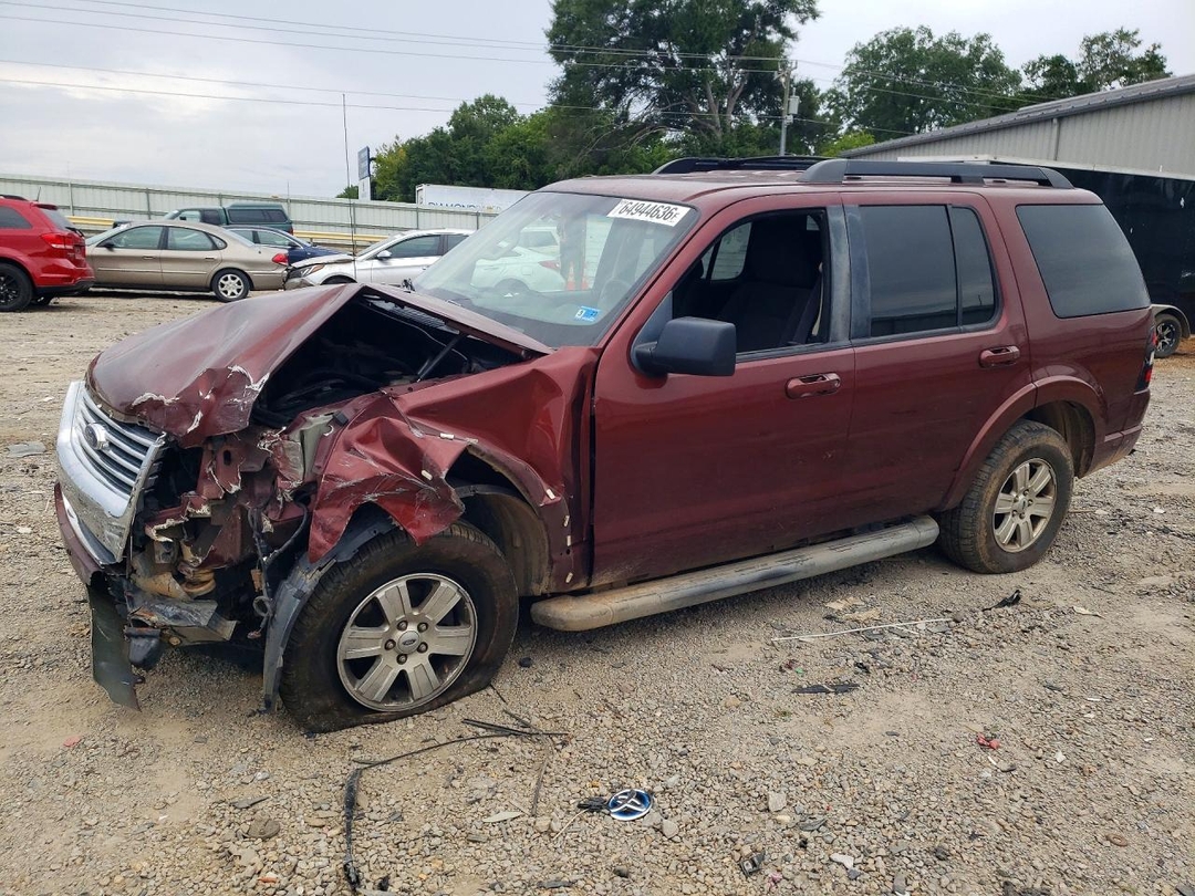 Vista de 2010 FORD EXPLORER XLT, ángulo 1