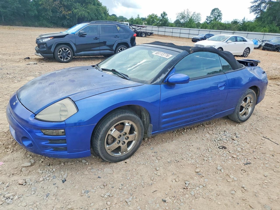 Vue de 2005 MITSUBISHI ECLIPSE SPYDER GS, angle 1