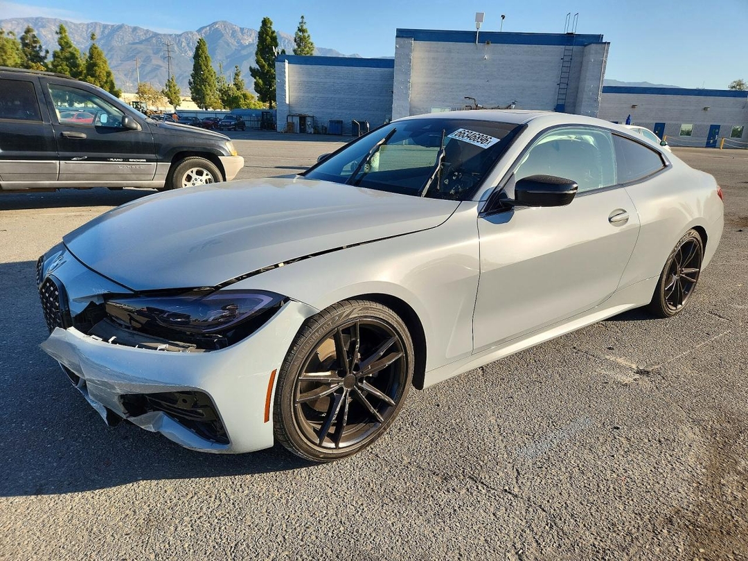 Vedere 2023 BMW 430I, unghi 1