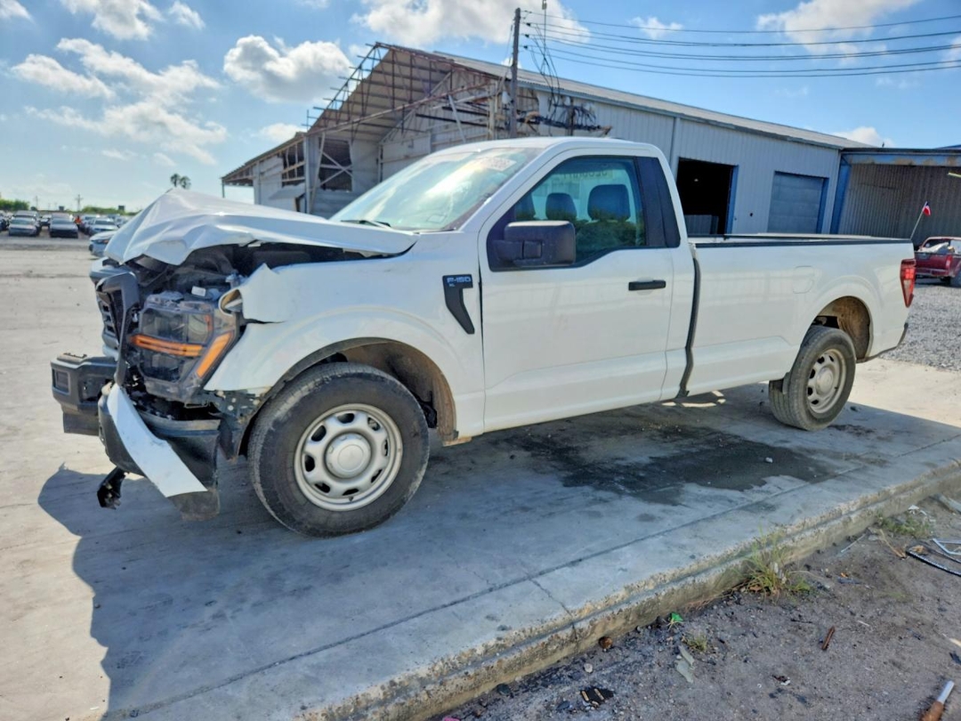 Vue de 2025 FORD F150 XL, angle 1