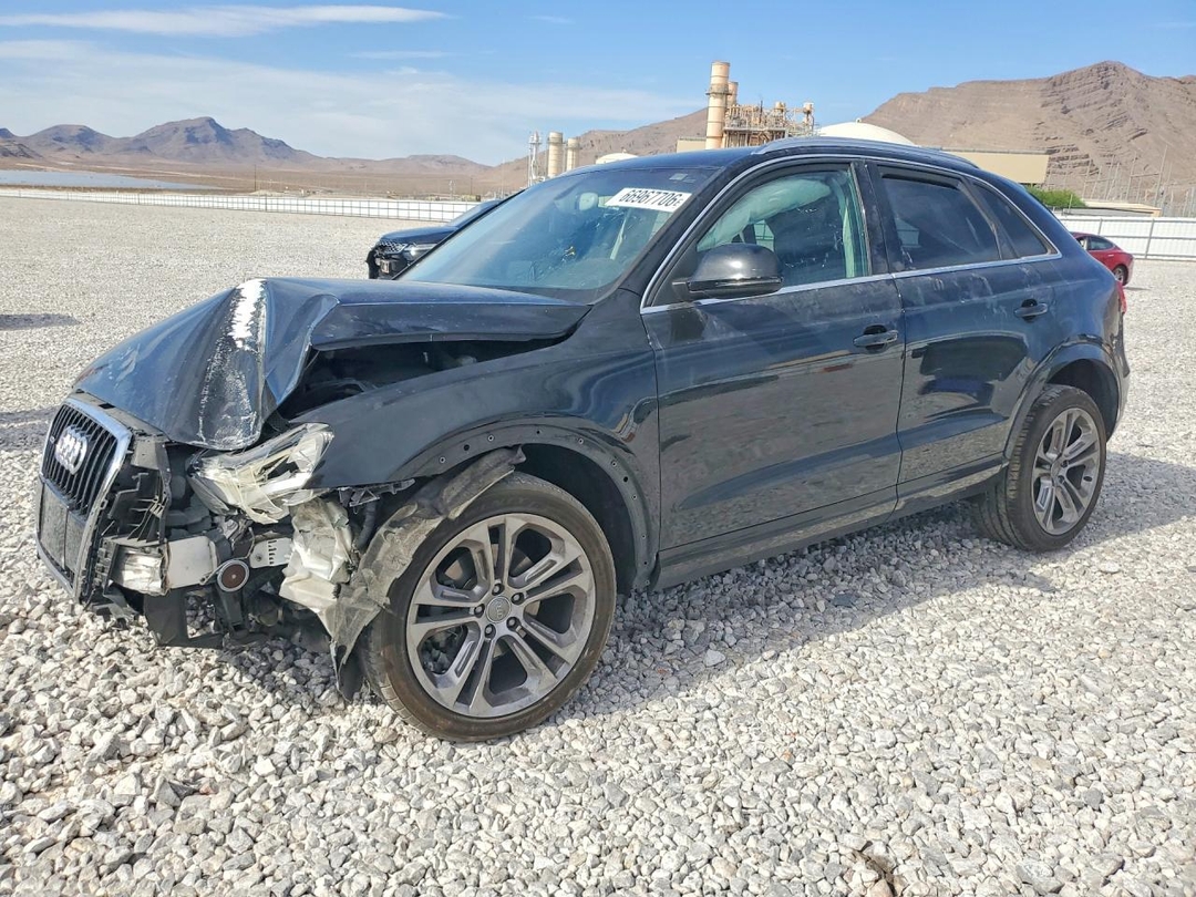 Вид 2015 AUDI Q3 PRESTIGE, угол 1