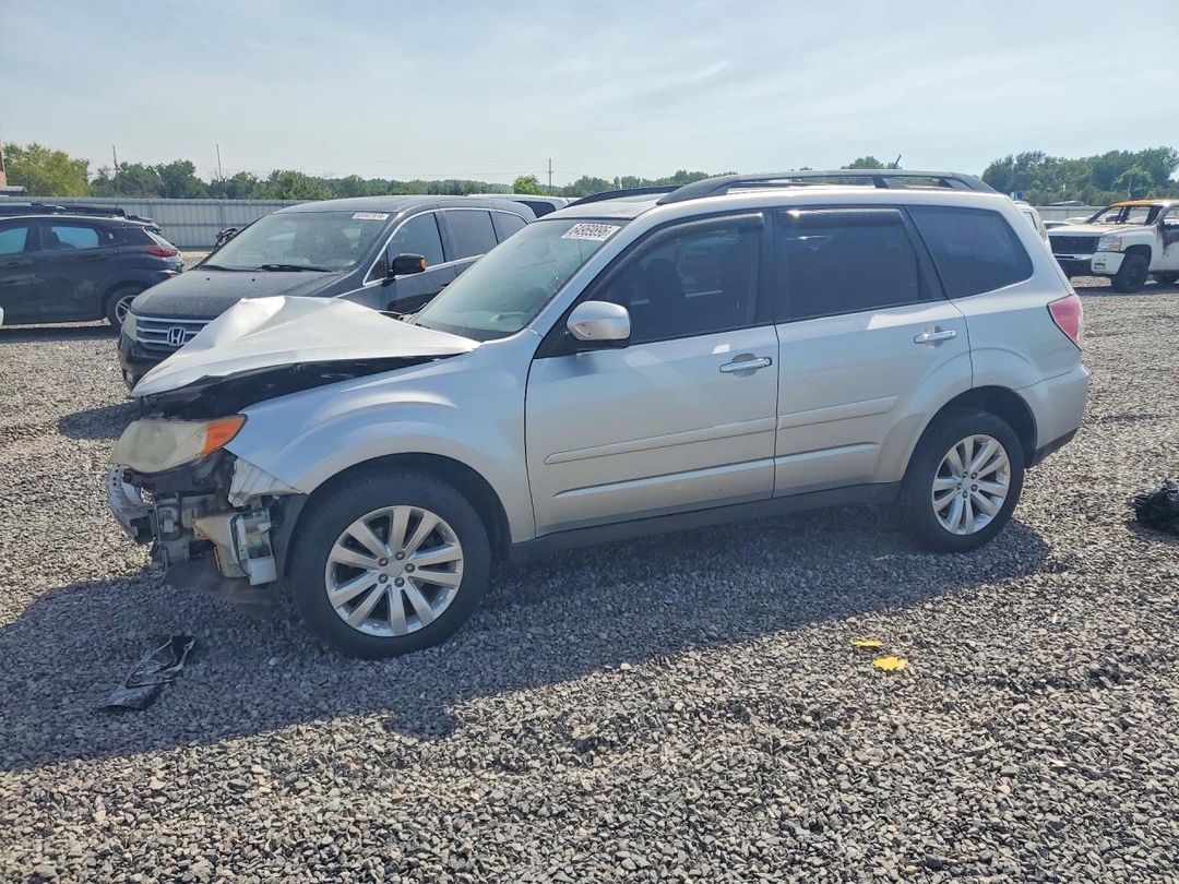 Vue de 2011 SUBARU FORESTER 2.5X PREMIUM, angle 1
