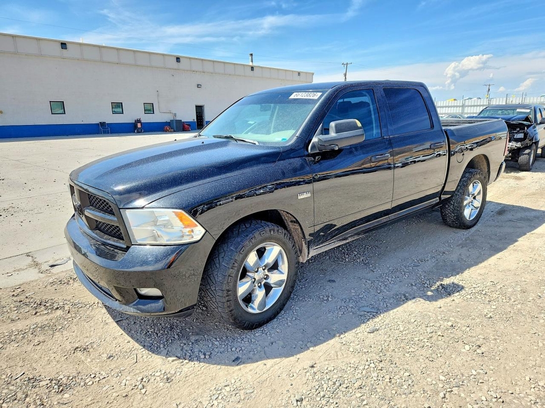 Vue de 2012 DODGE RAM 1500 ST, angle 1