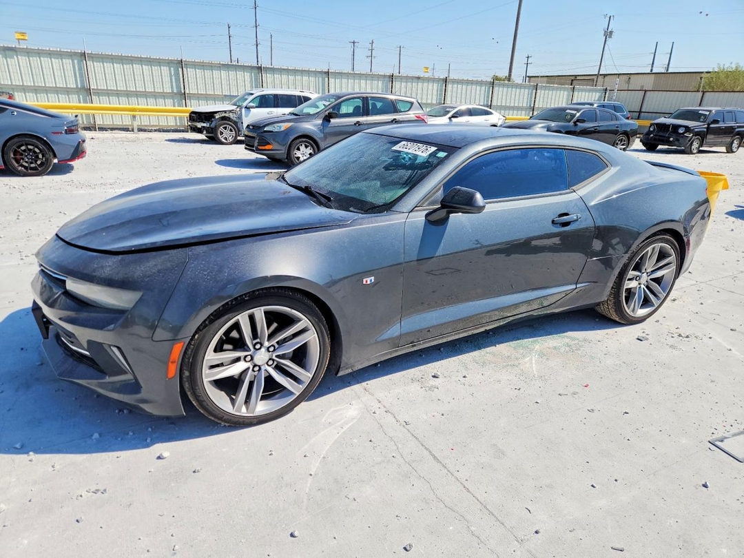Вид 2017 CHEVROLET CAMARO LT, угол 1