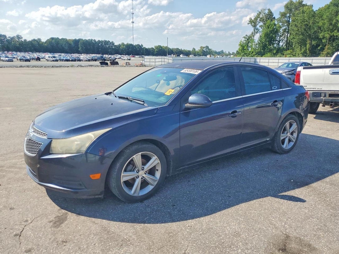 Vue de 2014 CHEVROLET CRUZE LT, angle 1
