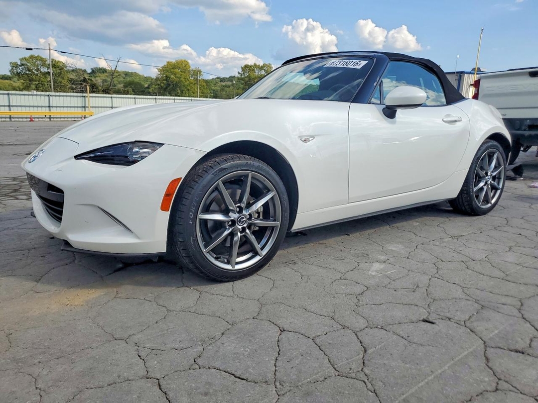 منظر 2022 MAZDA MX-5 MIATA GRAND TOURING، زاوية 1