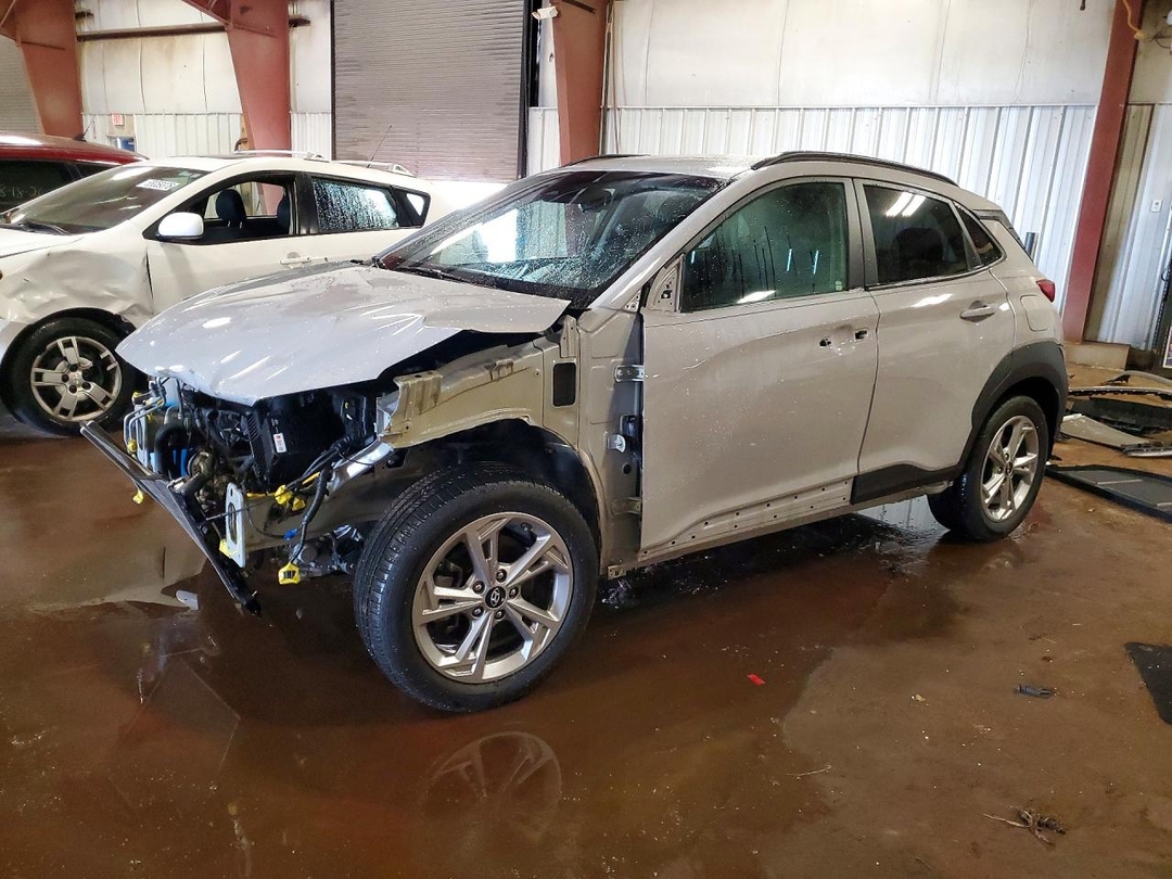 Вид 2023 HYUNDAI KONA SEL, угол 1