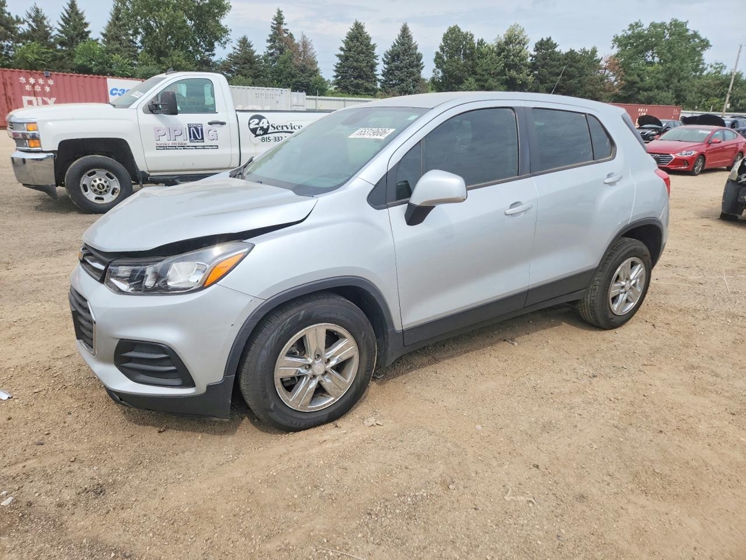 Вид 2020 CHEVROLET TRAX LS, угол 1