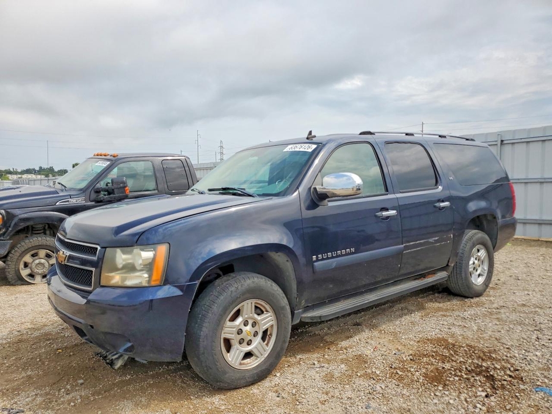 Vue de 2007 CHEVROLET SUBURBAN K1500, angle 1