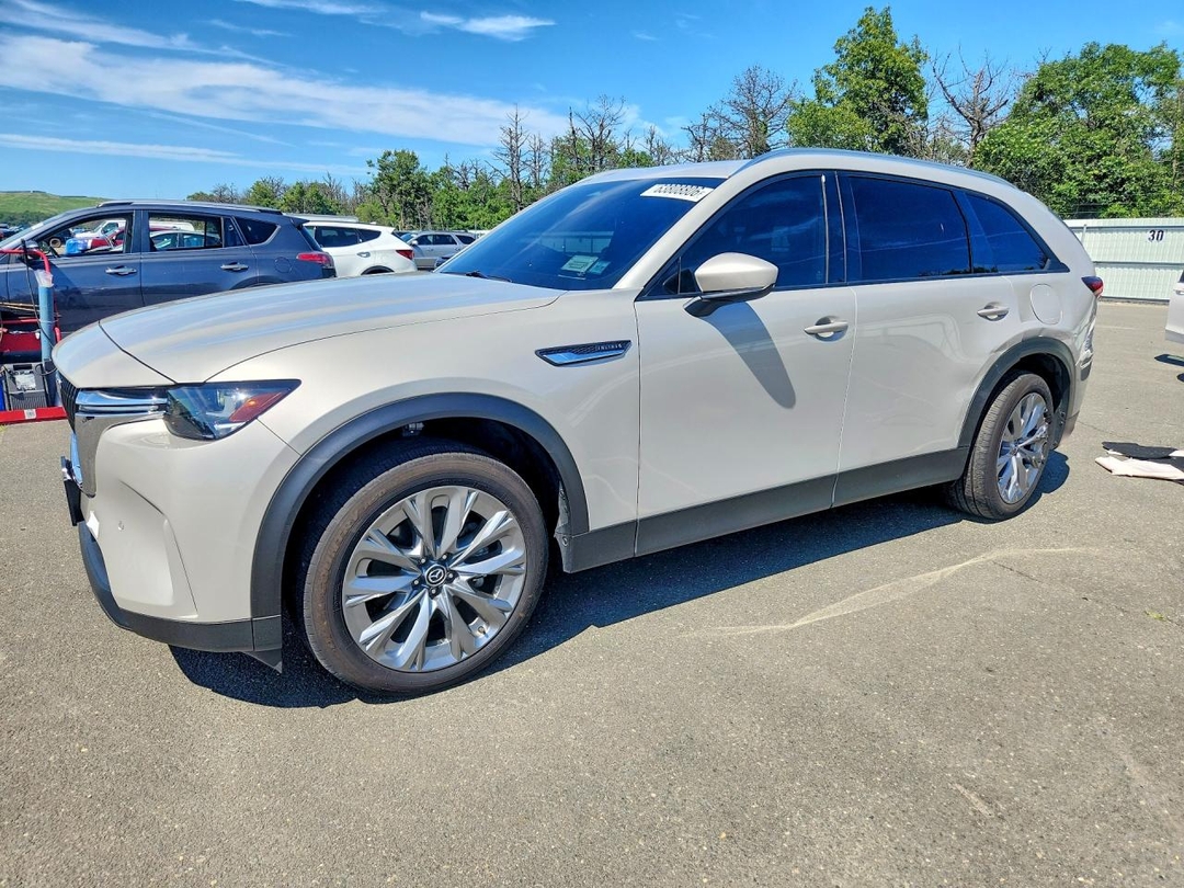 Vue de 2026 MAZDA CX-90 PREFERRED, angle 1