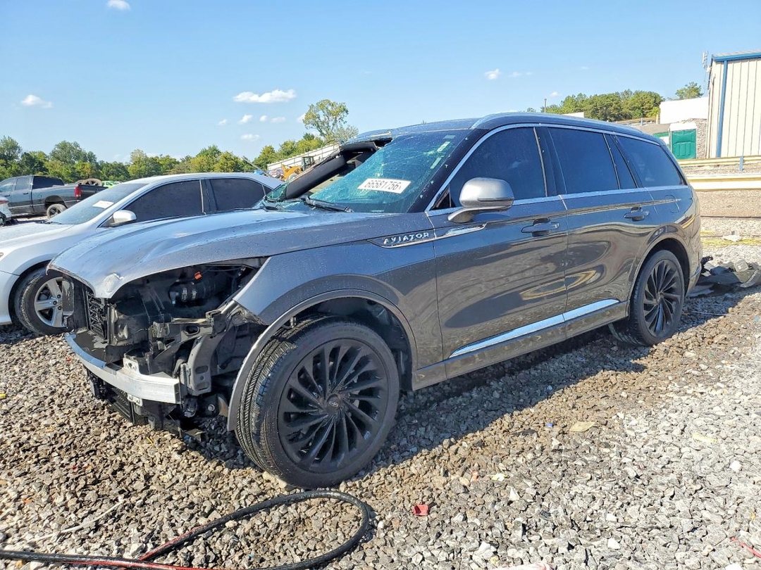 منظر 2021 LINCOLN AVIATOR RESERVE، زاوية 1