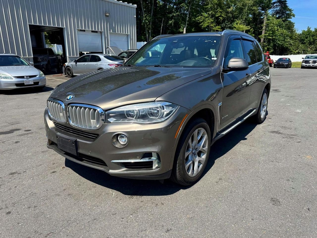 Vista de 2018 BMW X5 XDRIVE50I, ángulo 1