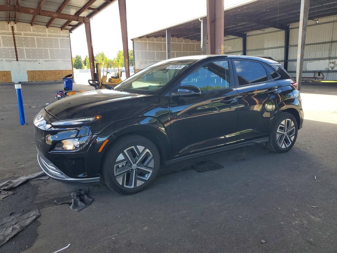 Вид 2023 HYUNDAI KONA SE, угол 1