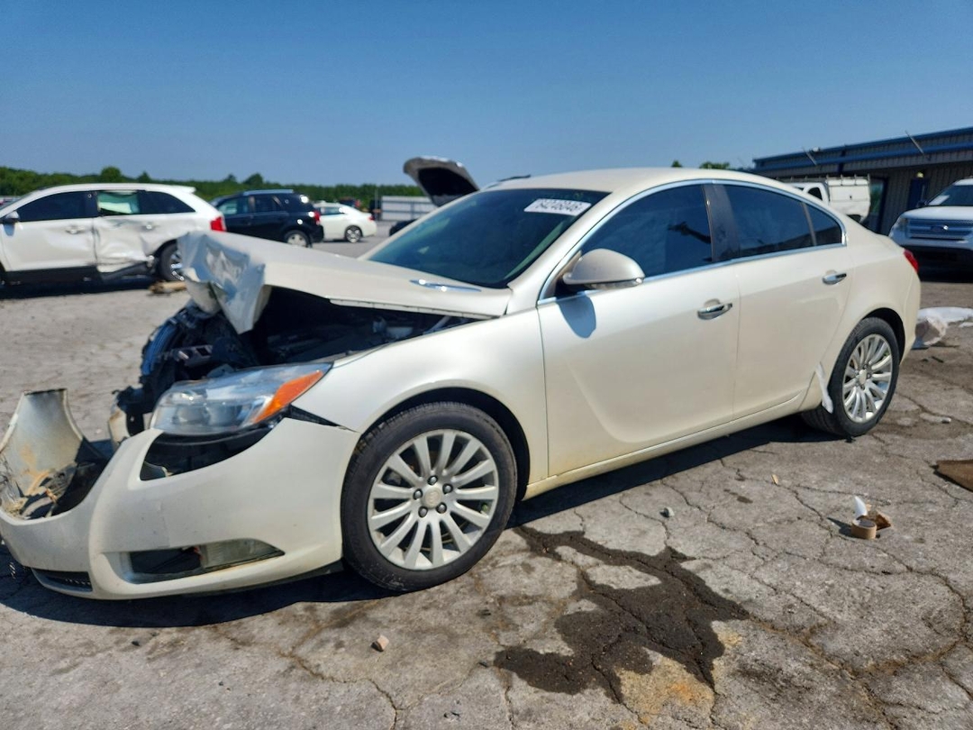 Vue de 2012 BUICK REGAL PREMIUM, angle 1