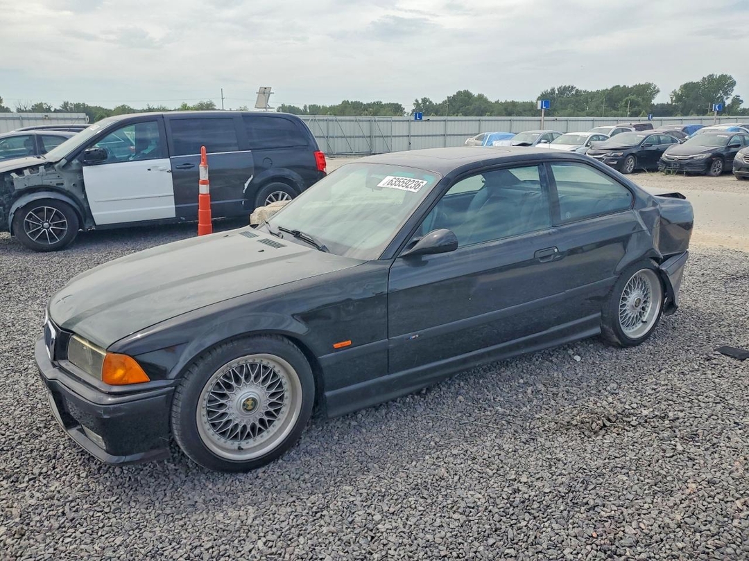 Vista de 1997 BMW M3, ángulo 1