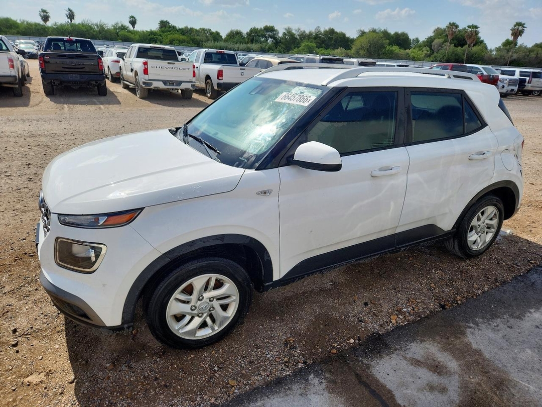 Вид 2020 HYUNDAI VENUE SEL, угол 1