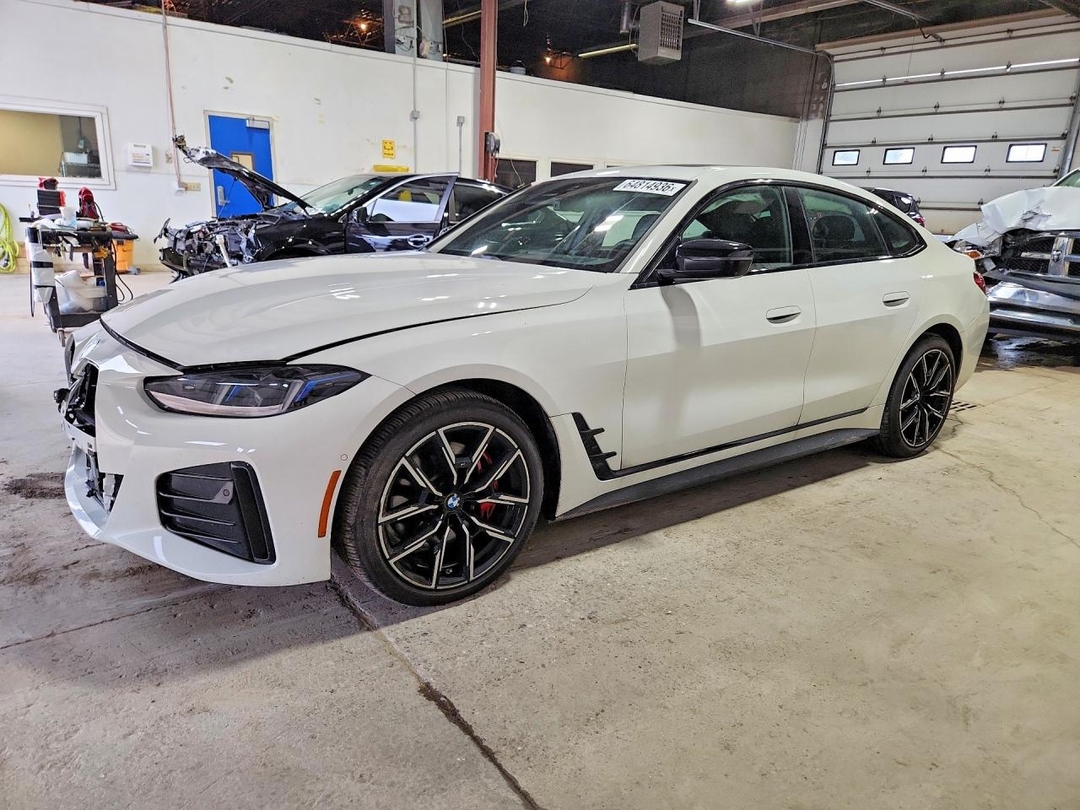 Vue de 2025 BMW I4 XDRIVE 40, angle 1