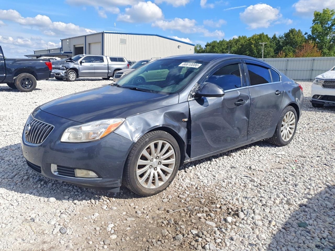 Vue de 2011 BUICK REGAL CXL, angle 1