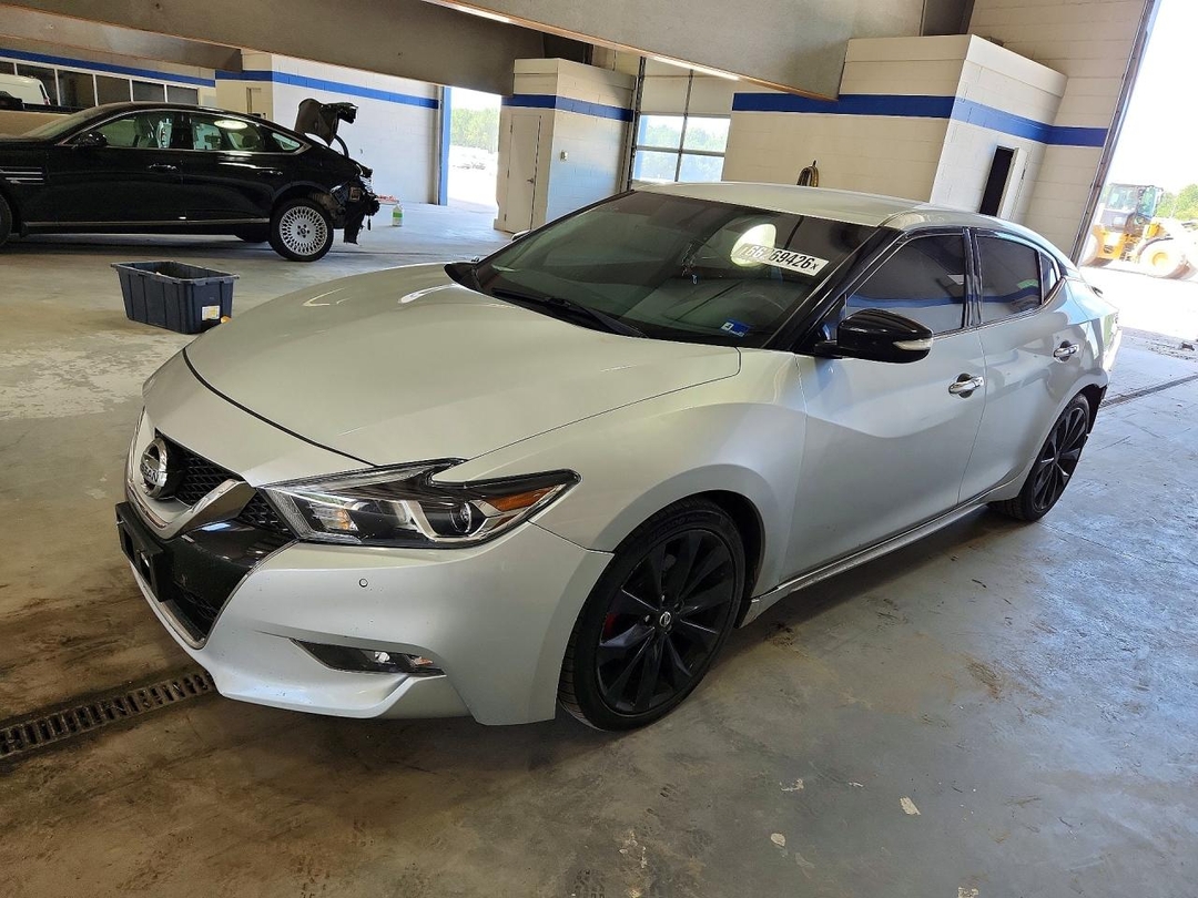 Вид 2017 NISSAN MAXIMA 3.5 SR, угол 1