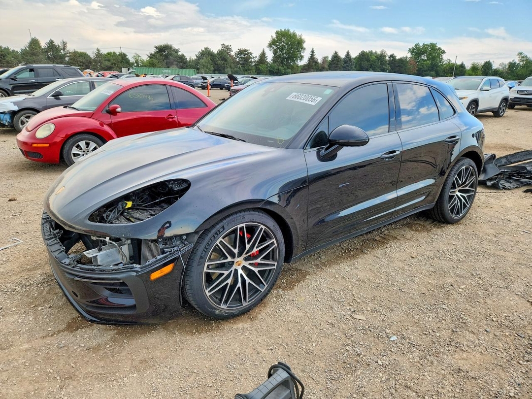 Vista de 2023 PORSCHE MACAN S, ángulo 1
