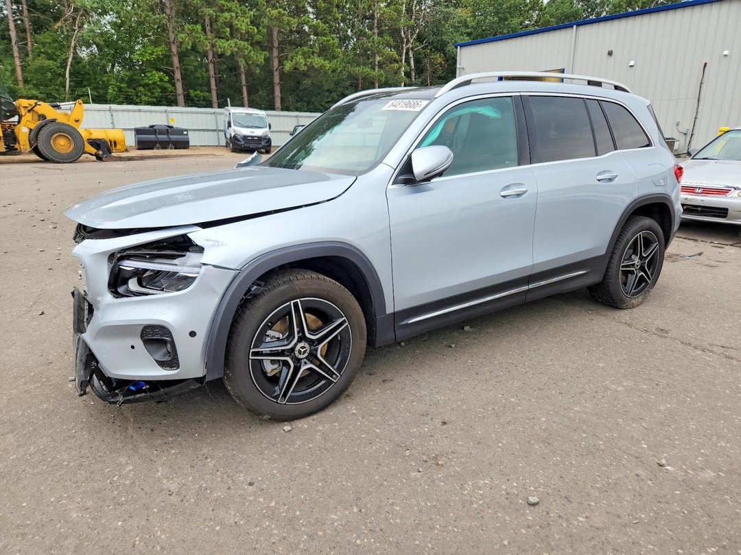 Vue de 2026 MERCEDES-BENZ GLB 250 4MATIC, angle 1
