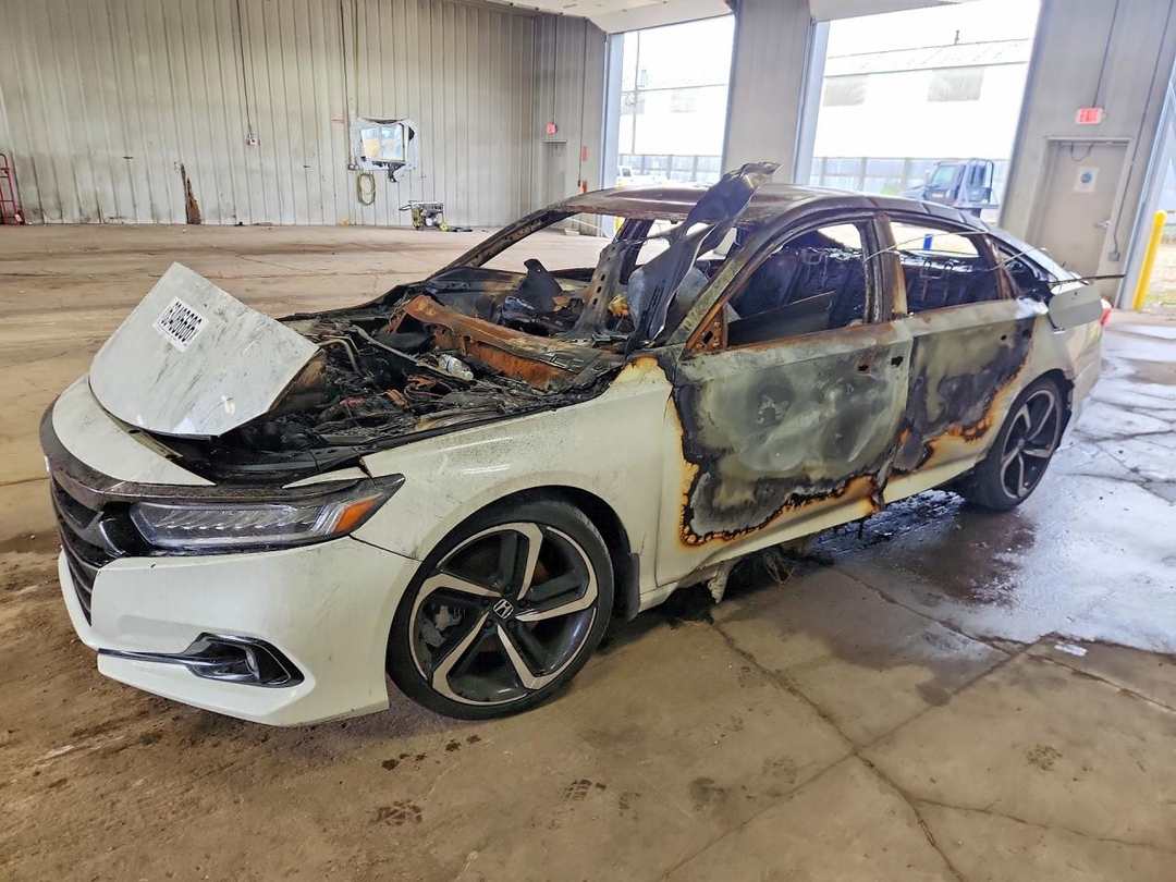 Вид 2021 HONDA ACCORD SPORT, угол 1