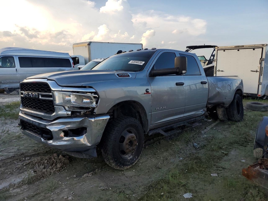 Vue de 2021 RAM 3500 TRADESMAN, angle 1