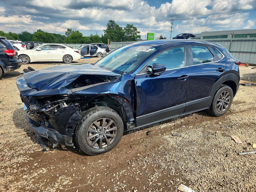 Vue de 2020 MAZDA CX-30, angle 1