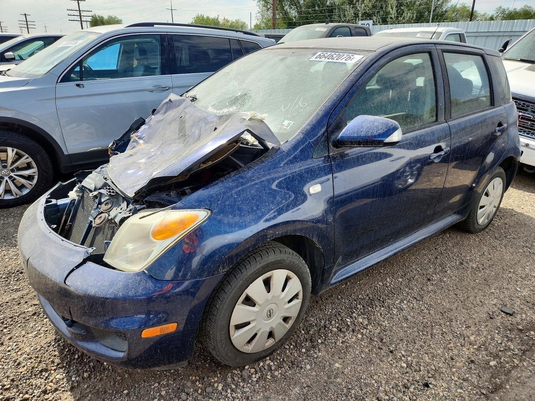 Вид 2006 SCION XA BASE, угол 1