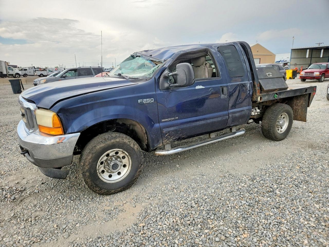 Vue de 2001 FORD F250 SUPER DUTY, angle 1