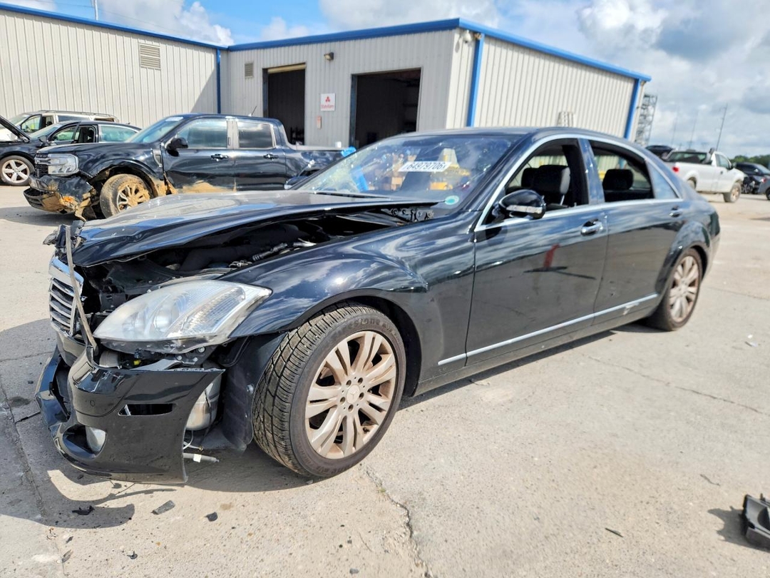 Vista de 2009 MERCEDES-BENZ S 550, ángulo 1