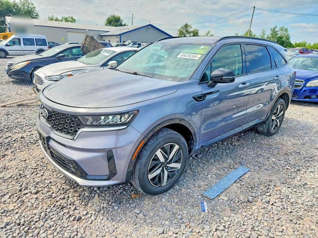 Vue de 2021 KIA SORENTO EX, angle 1