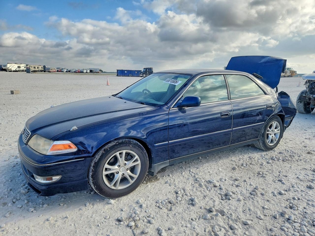 Vue de 1997 TOYOTA MARK II, angle 1