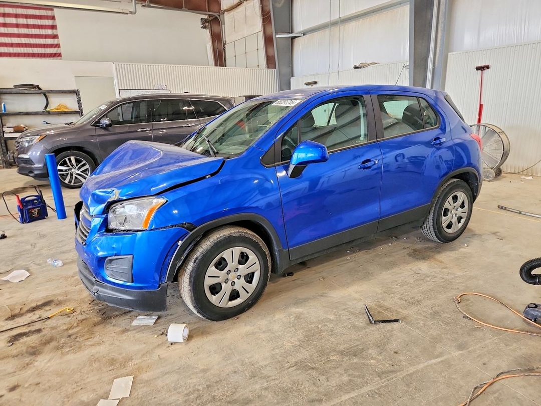 Вид 2016 CHEVROLET TRAX LS, угол 1