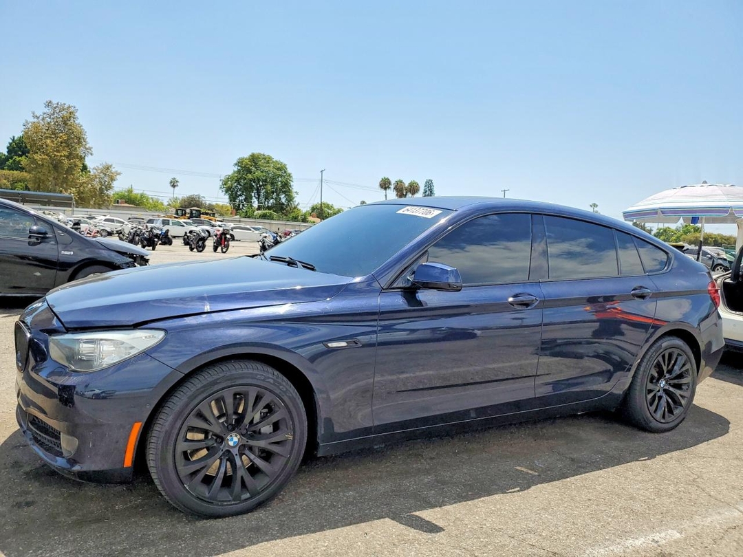 Vue de 2010 BMW 550 GT, angle 1