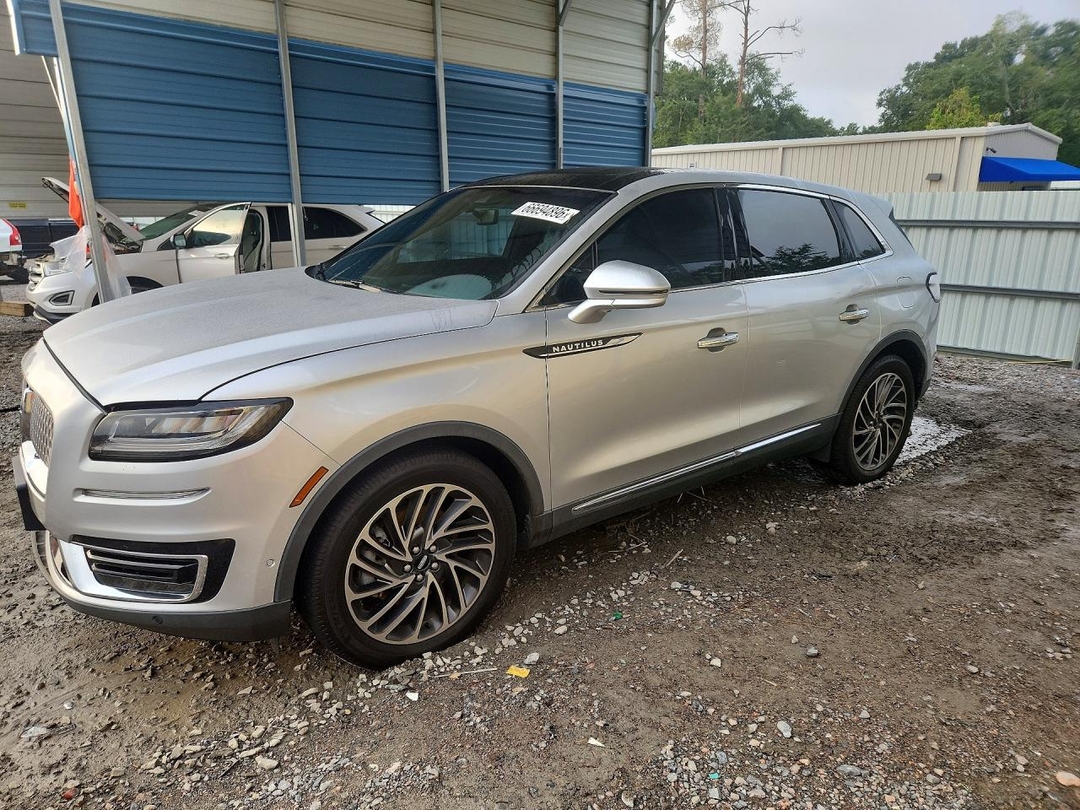 Vue de 2019 LINCOLN NAUTILUS RESERVE, angle 1