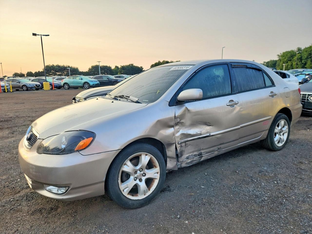Vue de 2003 TOYOTA COROLLA LE, angle 1