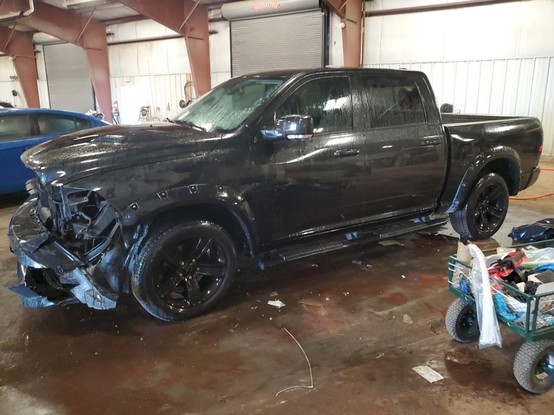 Вид 2016 RAM 1500 SPORT, угол 1