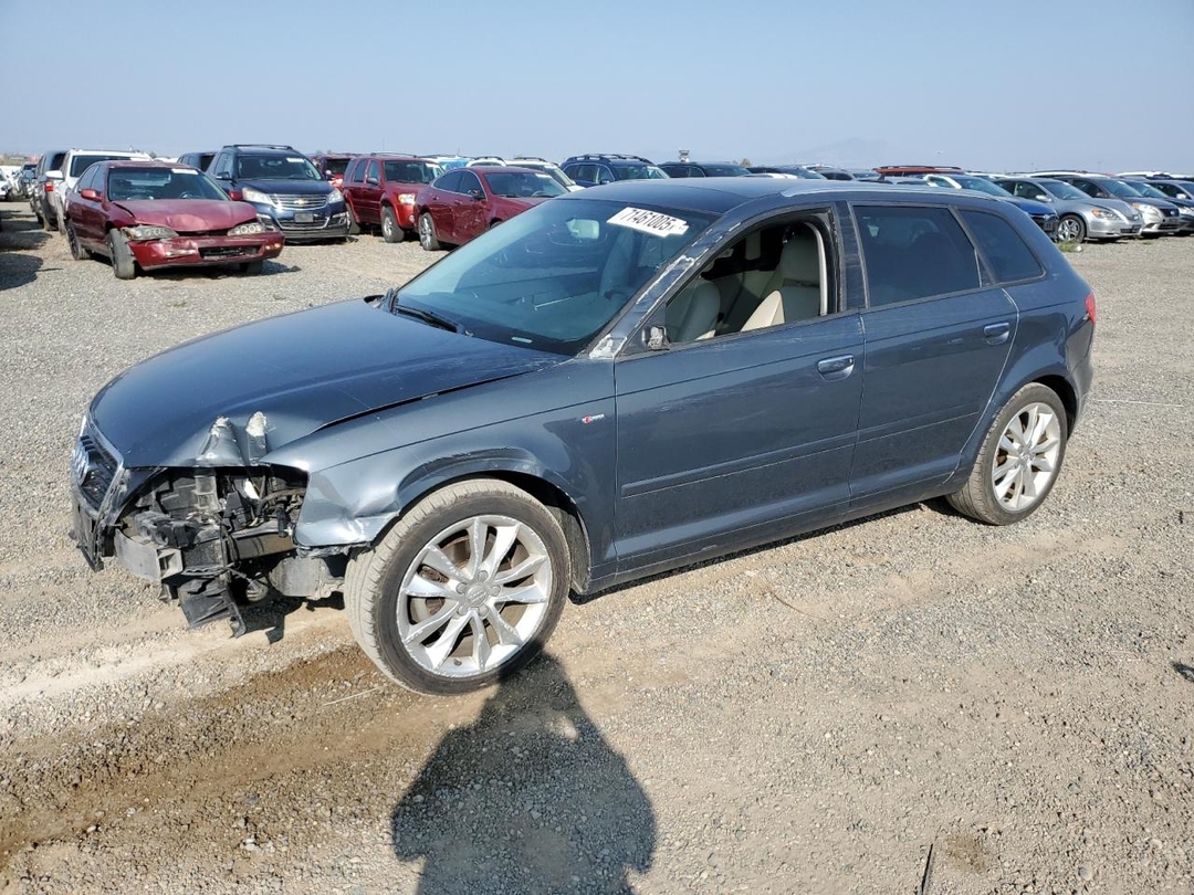 Vue de 2012 AUDI A3 PREMIUM, angle 1