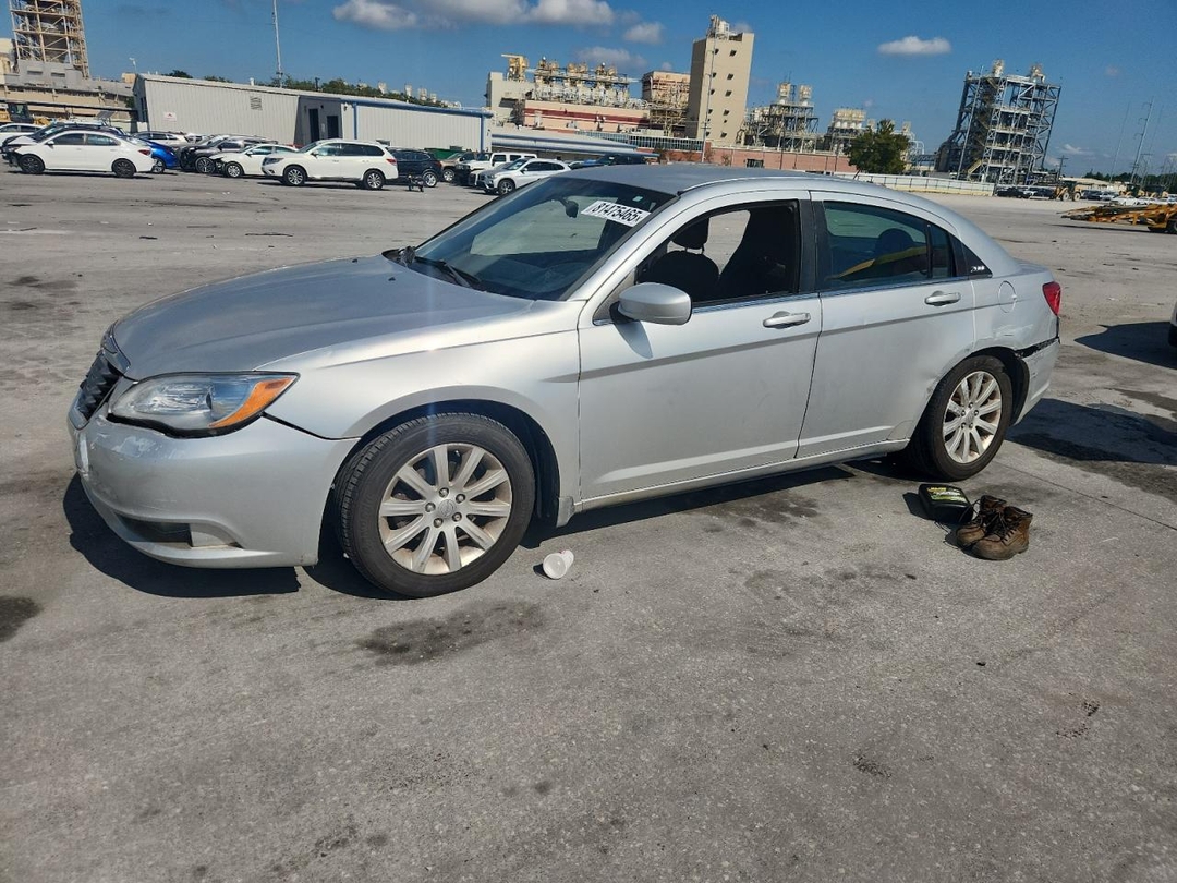 Вид 2011 CHRYSLER 200, угол 1