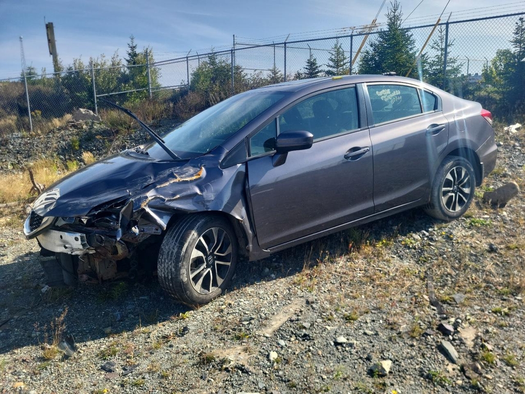 Вид 2015 HONDA CIVIC LX, угол 1