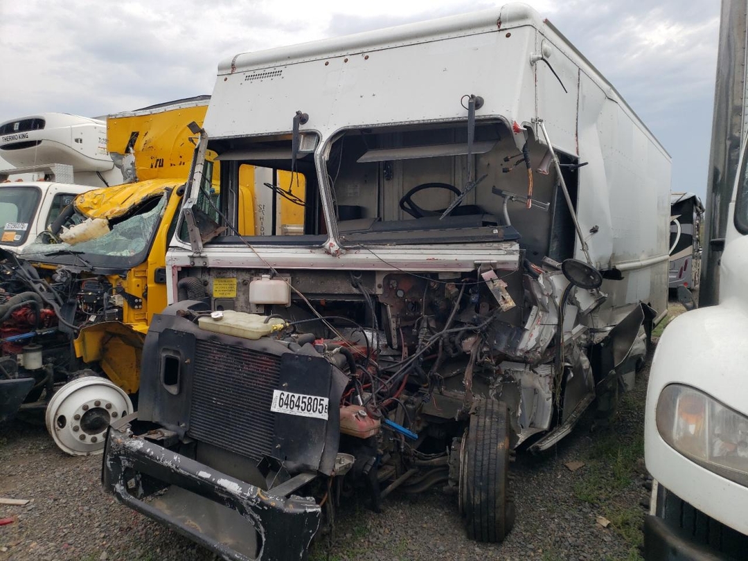 منظر 2016 FREIGHTLINER CHASSIS M LINE WALK-IN VAN، زاوية 1