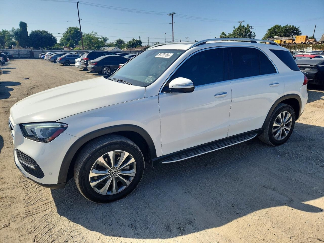 Vue de 2020 MERCEDES-BENZ GLE 350 4MATIC, angle 1